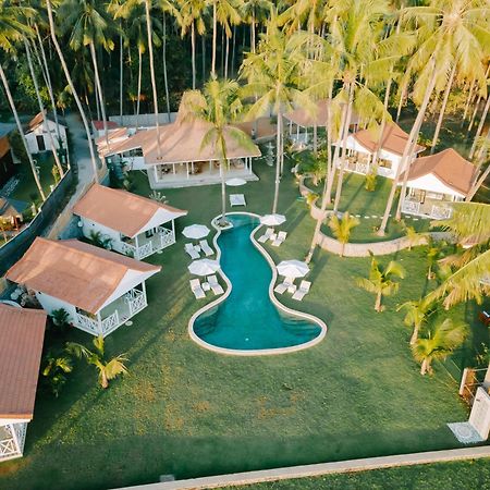 Senang Resort Tianyar Ngoại thất bức ảnh