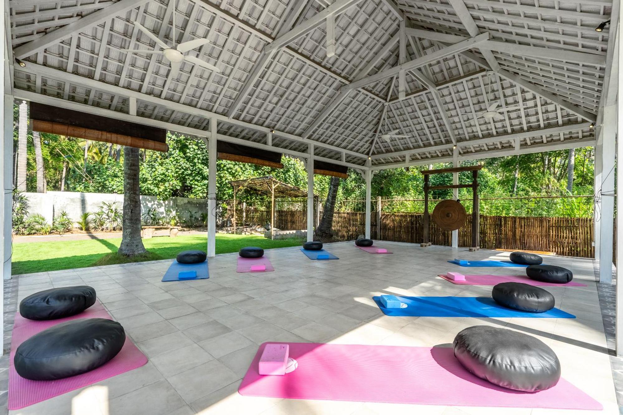 Senang Resort Tianyar Ngoại thất bức ảnh