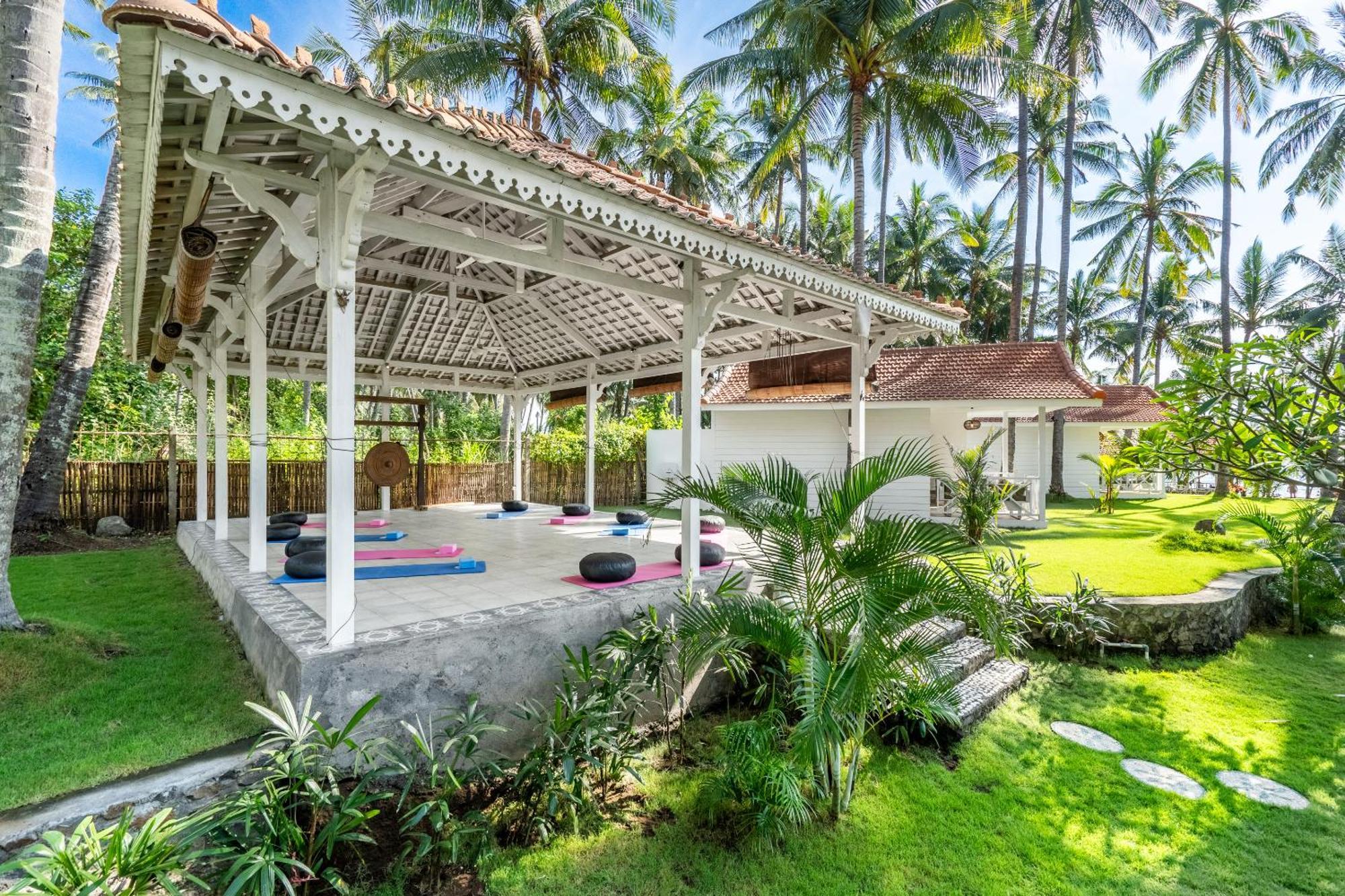 Senang Resort Tianyar Ngoại thất bức ảnh